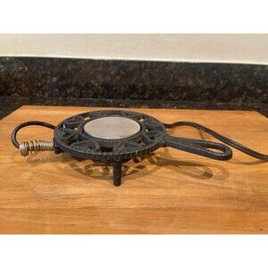 Williamsburg Cast Iron Electric Warmer trivet